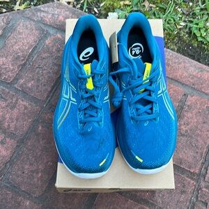 Adidas Gel Cumulus Men's 9/Women's 10.5